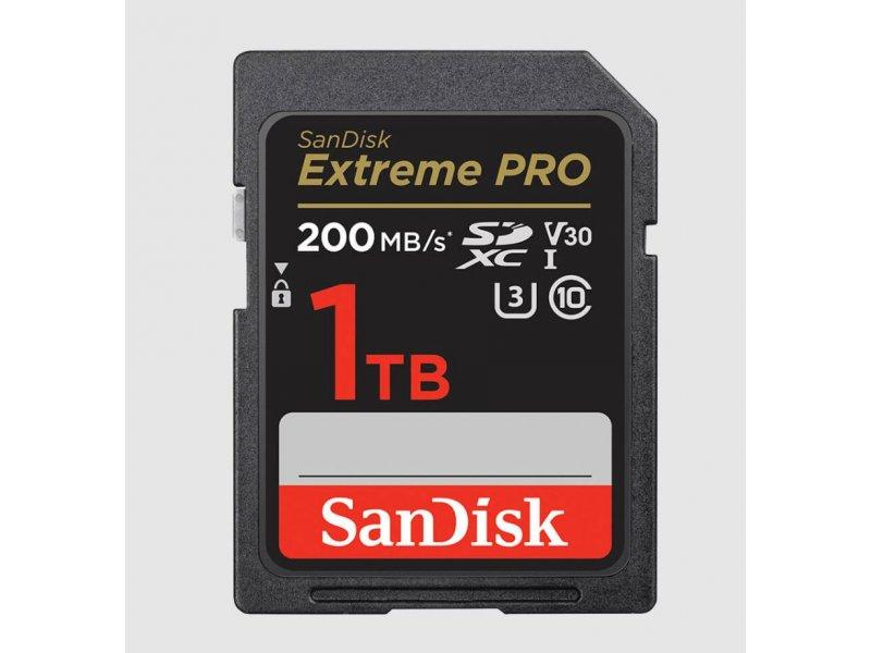 Selected image for SANDISK Memorijska kartica SDXC 1TB Extreme ProDeluxe 200MB/s UHS-I Class10 U3 V30
